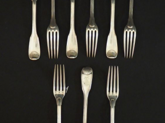 Vente aux enchères Suite de trois couverts et trois fourchettes à entremets en argent, po