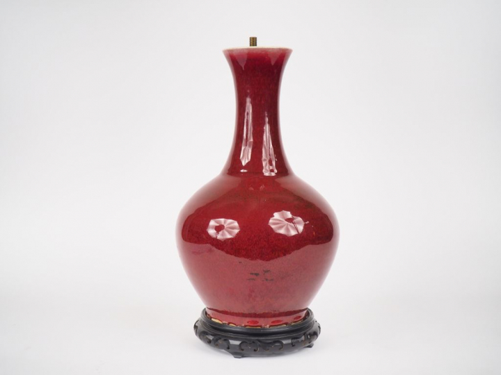 Chine, période Guangxu,(1875-1908) Vase bouteille à long col en porcel