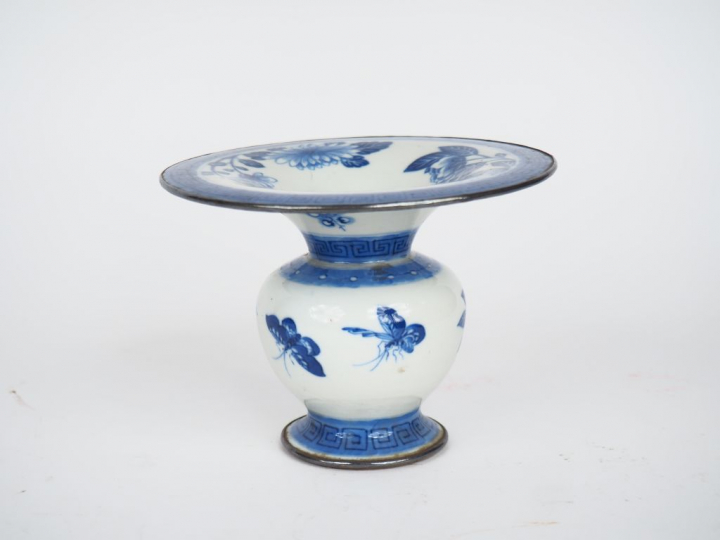 Chine pour le Vietnam, fin de la dynastie des Qing  Important crachoir
