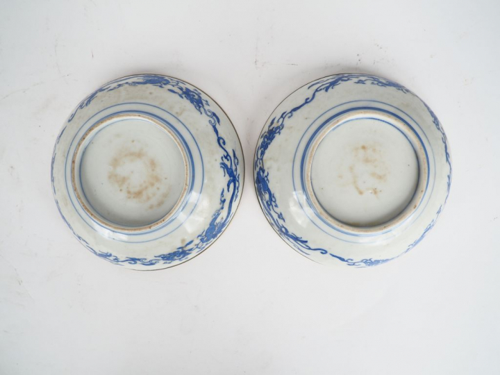 Vietnam, première moitié du XXe siècle Paire de coupes en porcelaine b