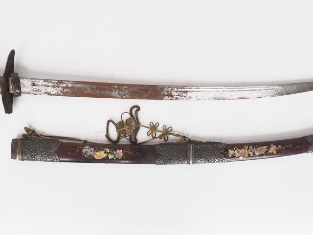 Indochine vers 1900, Travail de Nam Dinh,  Sabre avec fourreau en bois