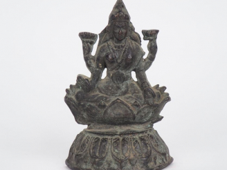 Vente aux enchères Java (?), Sujet en bronze représentant possiblement la divinité Shiva 