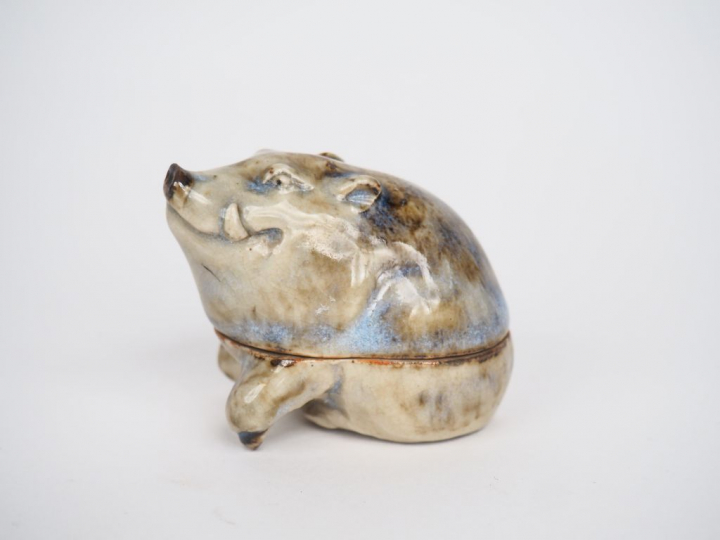 Japon, période Meiji (1868-1912) Boîte à thé en céramique émaillée bei