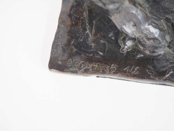 Laurent FRONTERE. "Cochon". Sculpture en bronze à patine brune. Signée