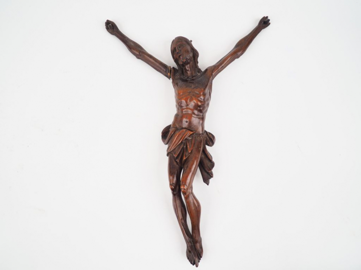 Sujet fin XVIIIème - début XIXème en bois sculpté "Christ". H. 44 cm. 