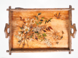 Vente aux enchères Guéridon 1900 en marqueterie à décor polychrome de branchages et de li