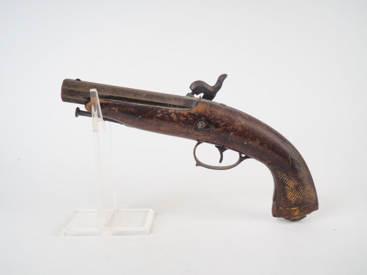 Long pistolet à percussion et platine à l’arrière, fort canon octogona