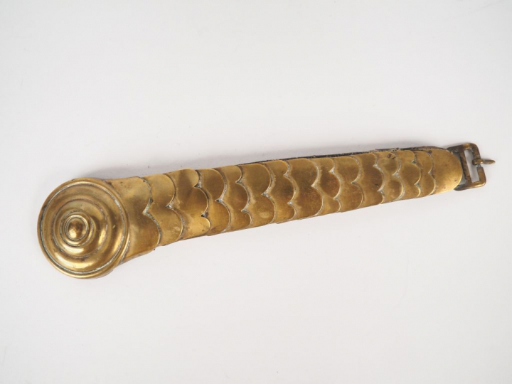 Casque de dragon troupe modèle 1874. Bombe numérotée au dos sous la cr