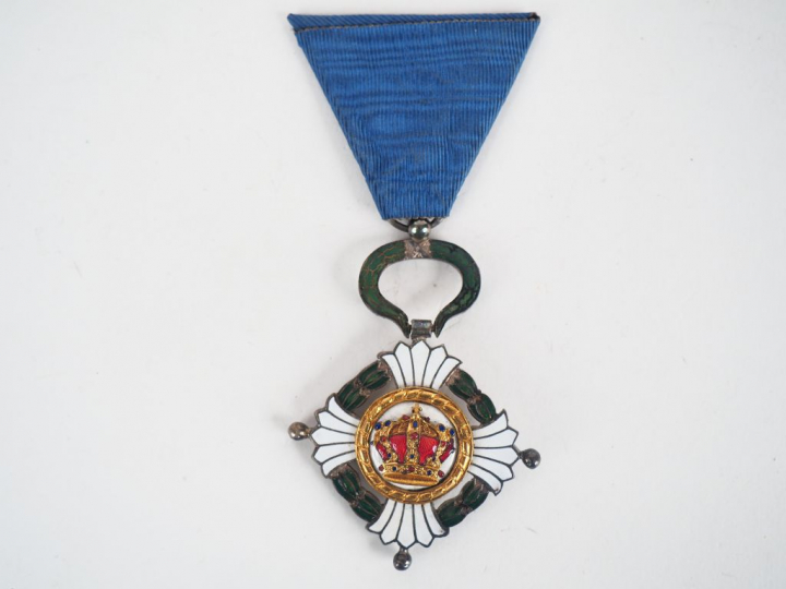 Croix de chevalier de l’ordre de la couronne de Yougoslavie (instituée