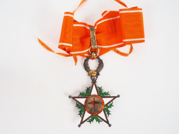 Cravate de commandeur de l’ordre marocain du OUISSAM ALAOUITE CHERIFIE