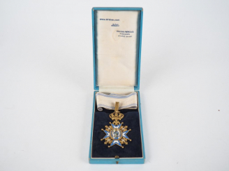 Vente aux enchères Superbe bijou de commandeur de l’ordre de st Sava du Royaume de Serbie