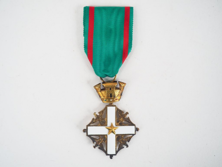 Croix de chevalier italienne de l’ordre national du mérite (institué e
