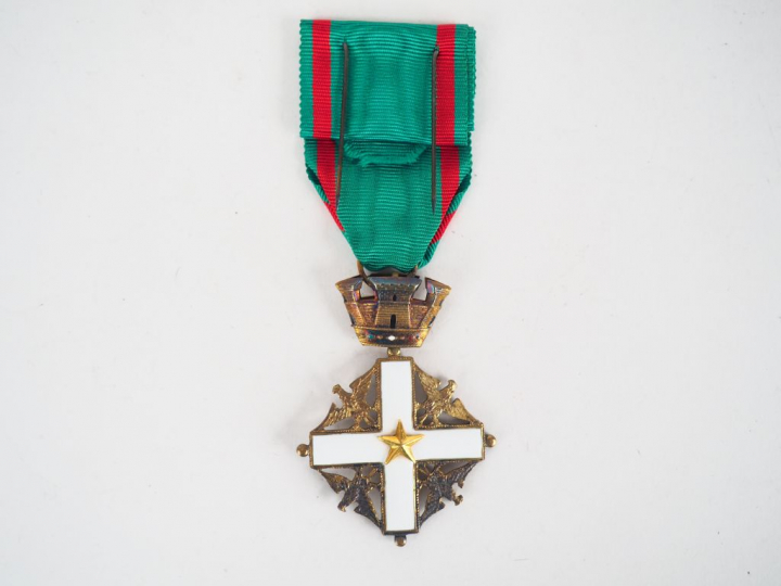 Croix de chevalier italienne de l’ordre national du mérite (institué e