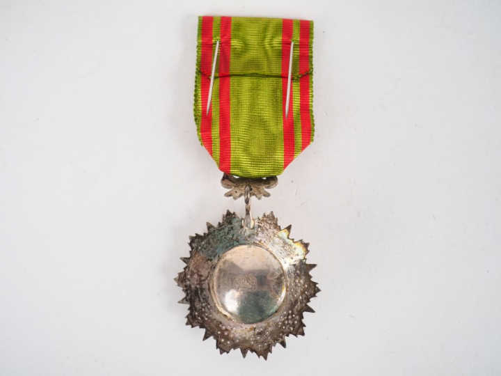 Etoile d’officier de l’ordre tunisien de la gloire Nichan el Iftikar E