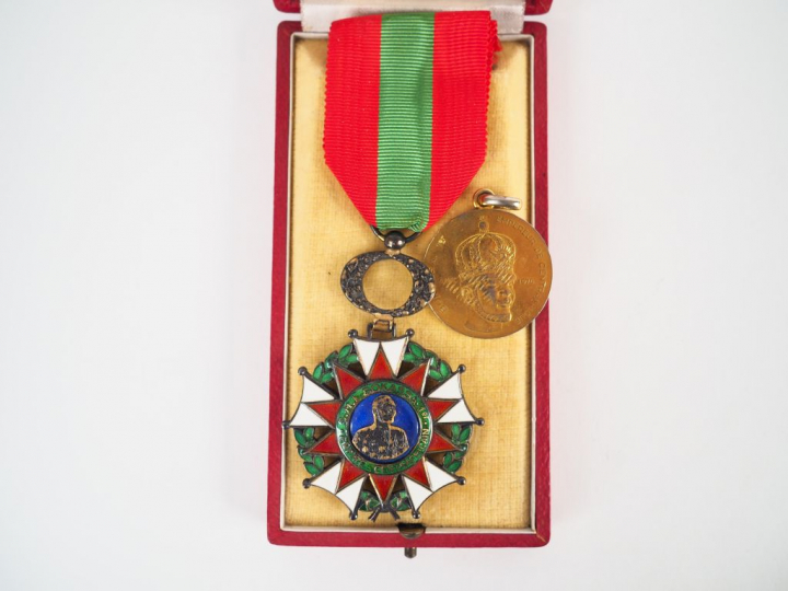 Etoile de chevalier de l’opération Bokassa, module biface en bronze do