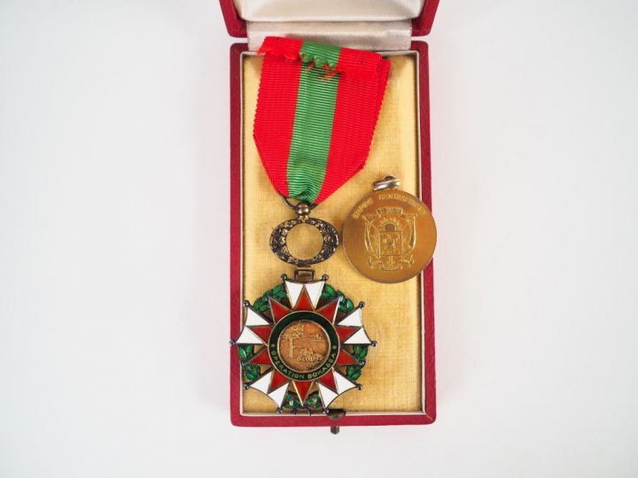 Etoile de chevalier de l’opération Bokassa, module biface en bronze do