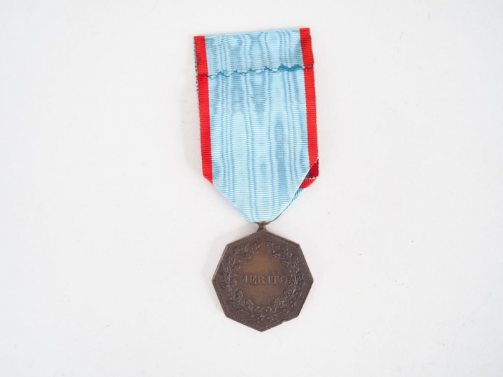 Rare médaille octogonale biface cuivre du mérite militaire de la répub