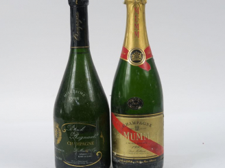 Vente aux enchères 2 BOUTEILLES CHAMPAGNE 1998 : 1 MUMM - 1 PATRICK REGNAULT GC BLANC DE 