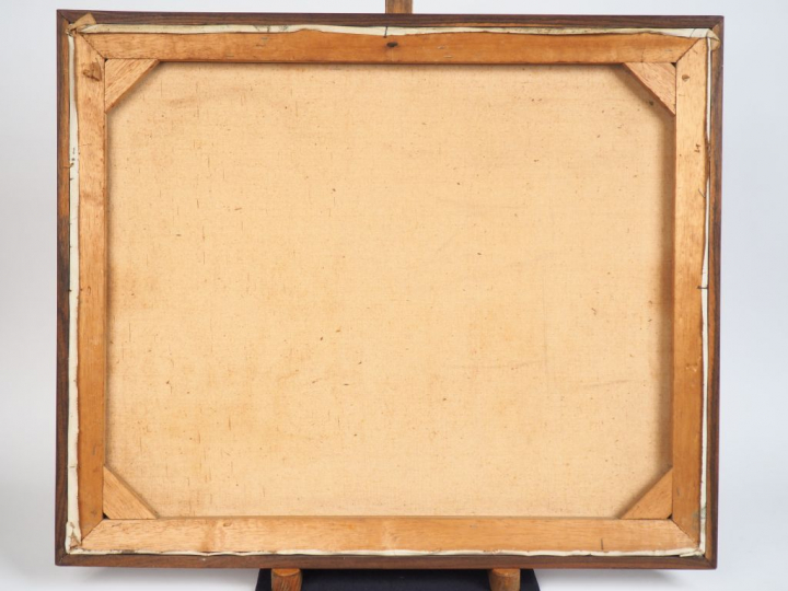 Ecole française Xxème. "Intérieur". Huile sur toile, signée en bas à g