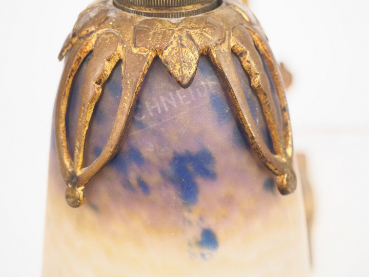 Charles RANC   SCHNEIDER. Lampe Art Nouveau en bronze à décor de roses