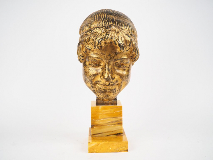 Ecole française Art Déco. "Masque de la comédie". Sculpture en métal d