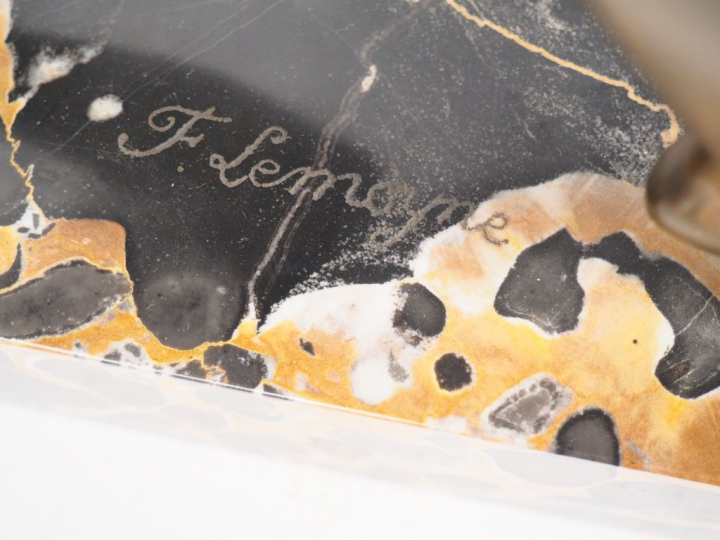 F. LEMOYNE. "Danseuse orientale". Sculpture en bronze polychrome sur u