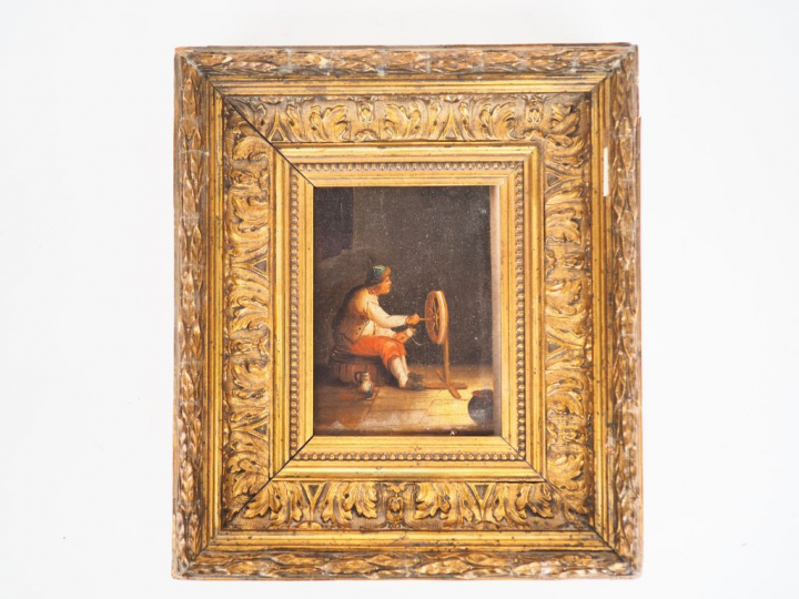 Tableautin XIXème. "Jeune homme au rouet". Huile sur panneau, dans un 