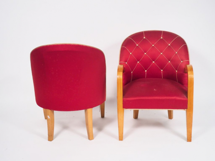 Paire de fauteuils bridge Art Déco en bois fruitier, garniture de tiss