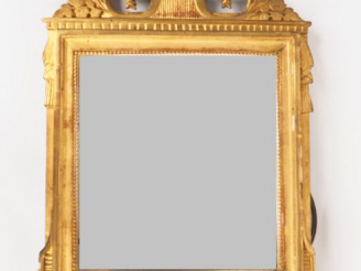 Vente aux enchères Miroir Napoléon III de style Empire en bois et stuc doré à décor d'une