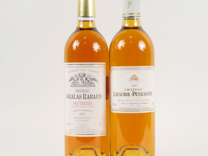 2 BOUTEILLES 1er CC SAUTERNES : 1 CHÂTEAU SIGALAS RABAUD 2001 - 1 CHÂT