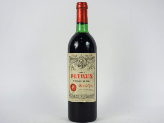 Vente aux enchères 1 BOUTEILLE PETRUS POMEROL  - 1980 - BG/ETLA/CAPS TLA