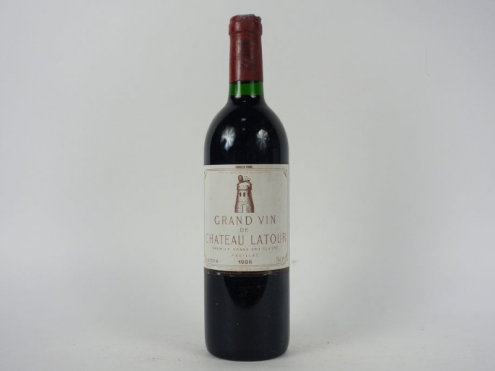 1 BOUTEILLE CHÂTEAU LATOUR 1er GCC PAUILLAC - 1986 - BG/CAPS AB