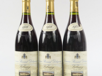 Vente aux enchères 3 BOUTEILLES VOLNAY 'CLOS DU VILLAGE' DOMAINE BERNARD DELAGRANGE - 197