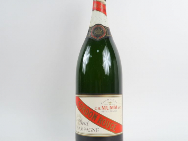 1 JÉROBOAM (3 L) CHAMPAGNE MUMM 'CORDON ROUGE' - CBO - 0.5 CM SOUS LA 