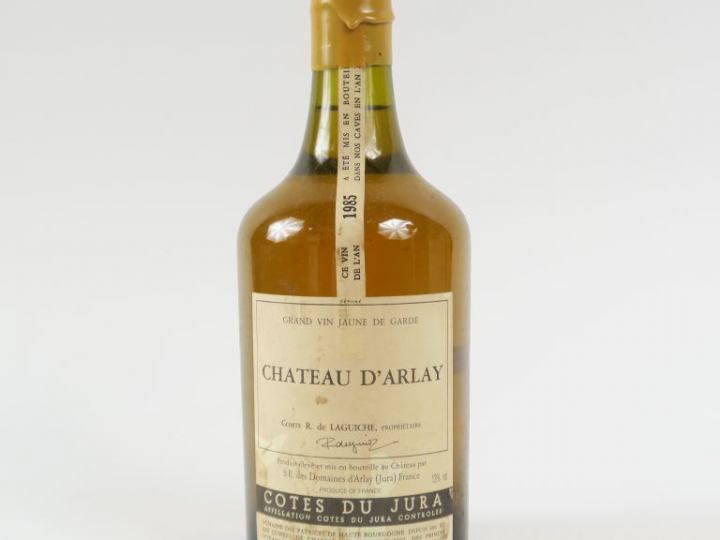 1 BOUTEILLE CÔTES DU JURA CHÂTEAU D'ARLAU COMTE DE LAGUICHE - 1985 - E