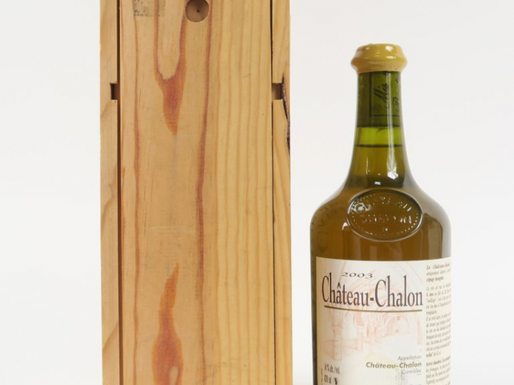 1 BOUTEILLE CHÂTEAU CHALON LA CAVE DE LA REINE JEANNE - 2003 - COFFRET