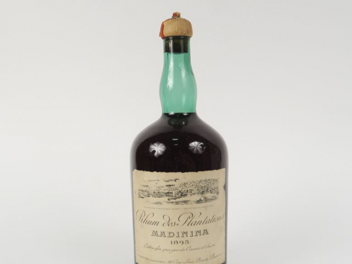 1 TRÈS VIEILLE BOUTEILLE RHUM DES PLANTATIONS MADININA - 1895