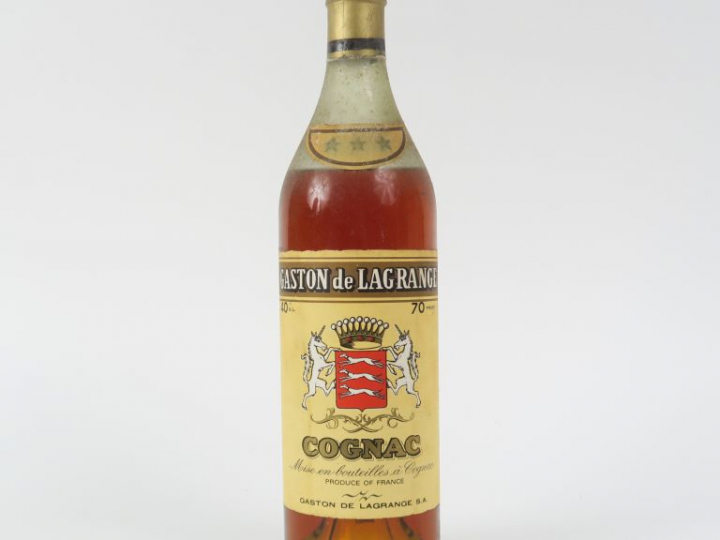 1 VIEILLE BOUTEILLE COGNAC GASTON DE LAGRANGE - CAPS ÉTAIN/NIVEAU BAS
