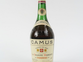 Vente aux enchères 1 VIEILLE BOUTEILLE COGNAC CAMUS LA GRANDE MARQUE 'CELEBRATION' - PAPI