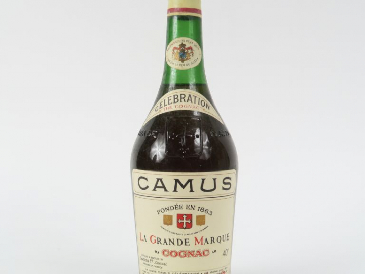 1 VIEILLE BOUTEILLE COGNAC CAMUS LA GRANDE MARQUE 'CELEBRATION' - PAPI
