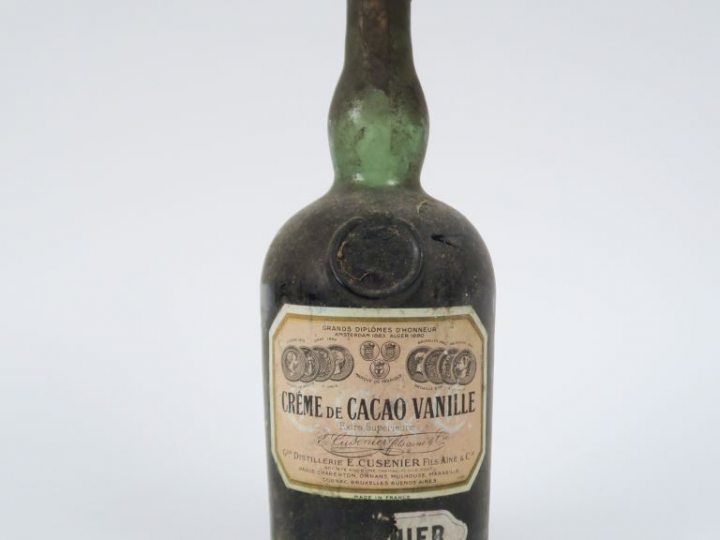 1 TRÈS VIEILLE BOUTEILLE CRÈME DE CACAO VANILLE CUSENIER - CAPS ÉTAIN/