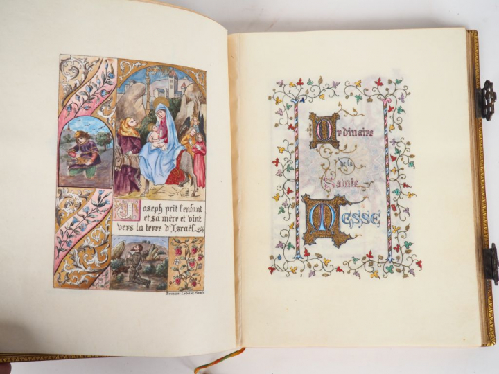 LIVRES D’HEURES. P., Bonasse, Lebel et Massin, 1889. In-8 carré maroqu