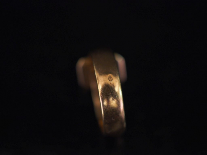 Bague ancienne en or et pierre dure. TDD 56 Poids tel 4,72 g   