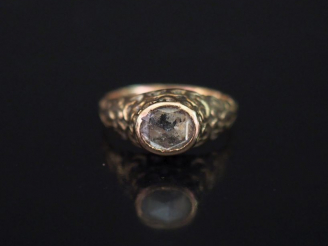 Vente aux enchères Bague Napoléon III en or 14 K, et diamant taillé en rose. Poids tel : 