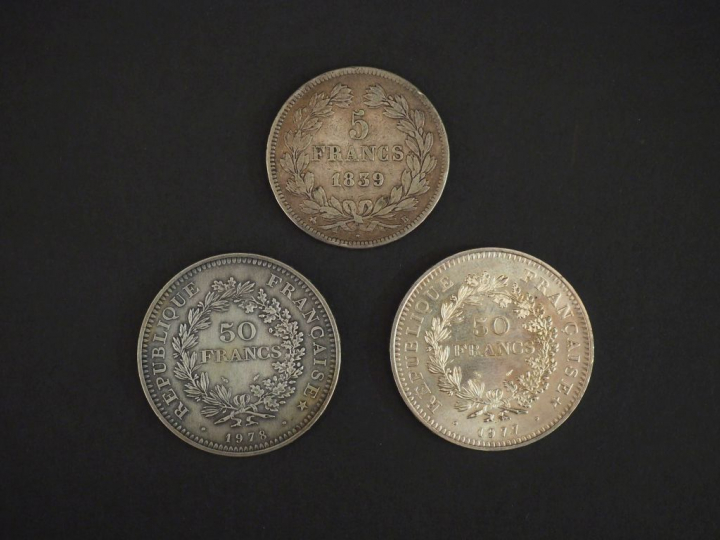 2 Pièces de 50 Francs argent 1 Pièce de 5 Francs argent 1839 Poids : 8