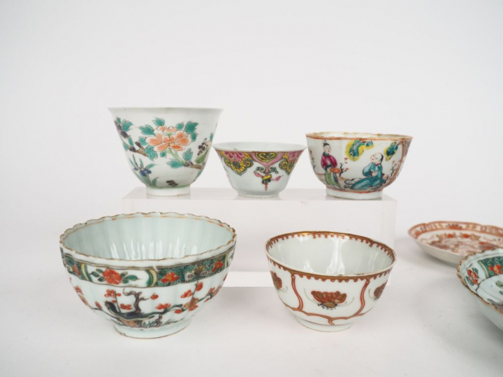 Chine, XVIIIe-XIXe et Japon XXe siècle,  Ensemble en porcelaine et éma