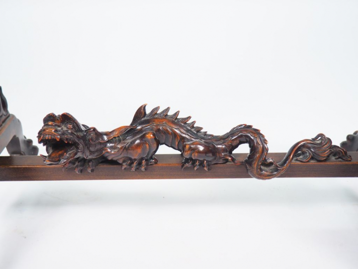 Indochine, vers 1900, travail de Nam Dinh  Table d’appoint en bois, à 