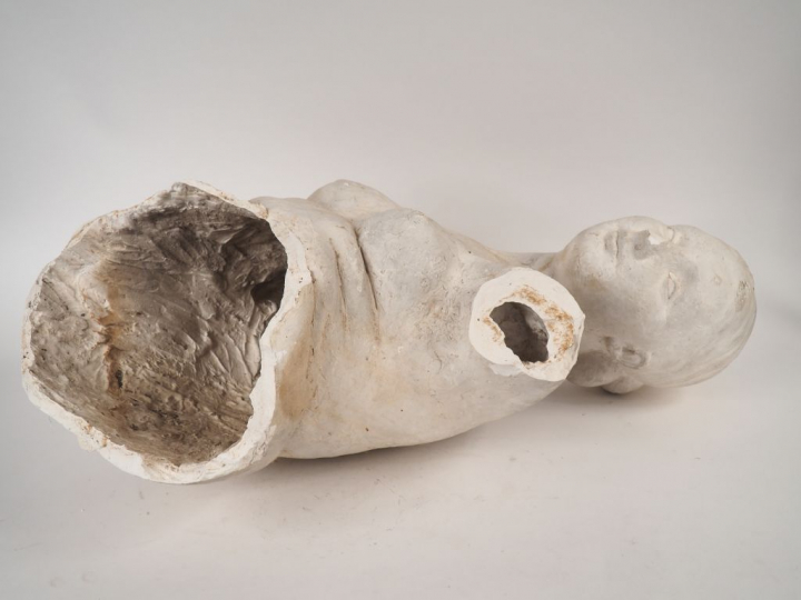 Ecole française ou vietnamienne dans le goût de l'école de Hanoï. Bust