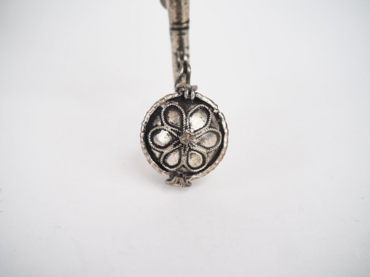 Sud-est asiatique XXe siècle, Pipe à tabac en argent à tester (?) fine