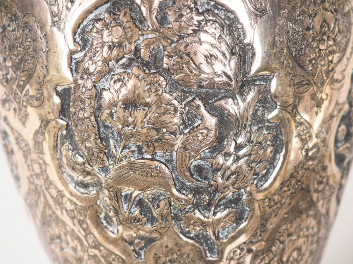 Inde, fin du XIXe siècle,  Lot en argent ciselé et repoussé, comprenan